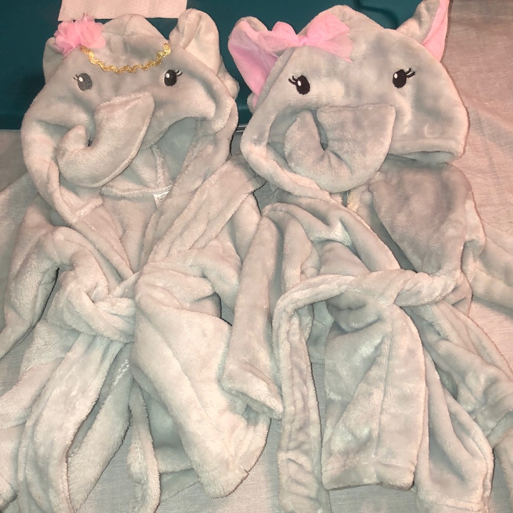 BABY BATHROBES